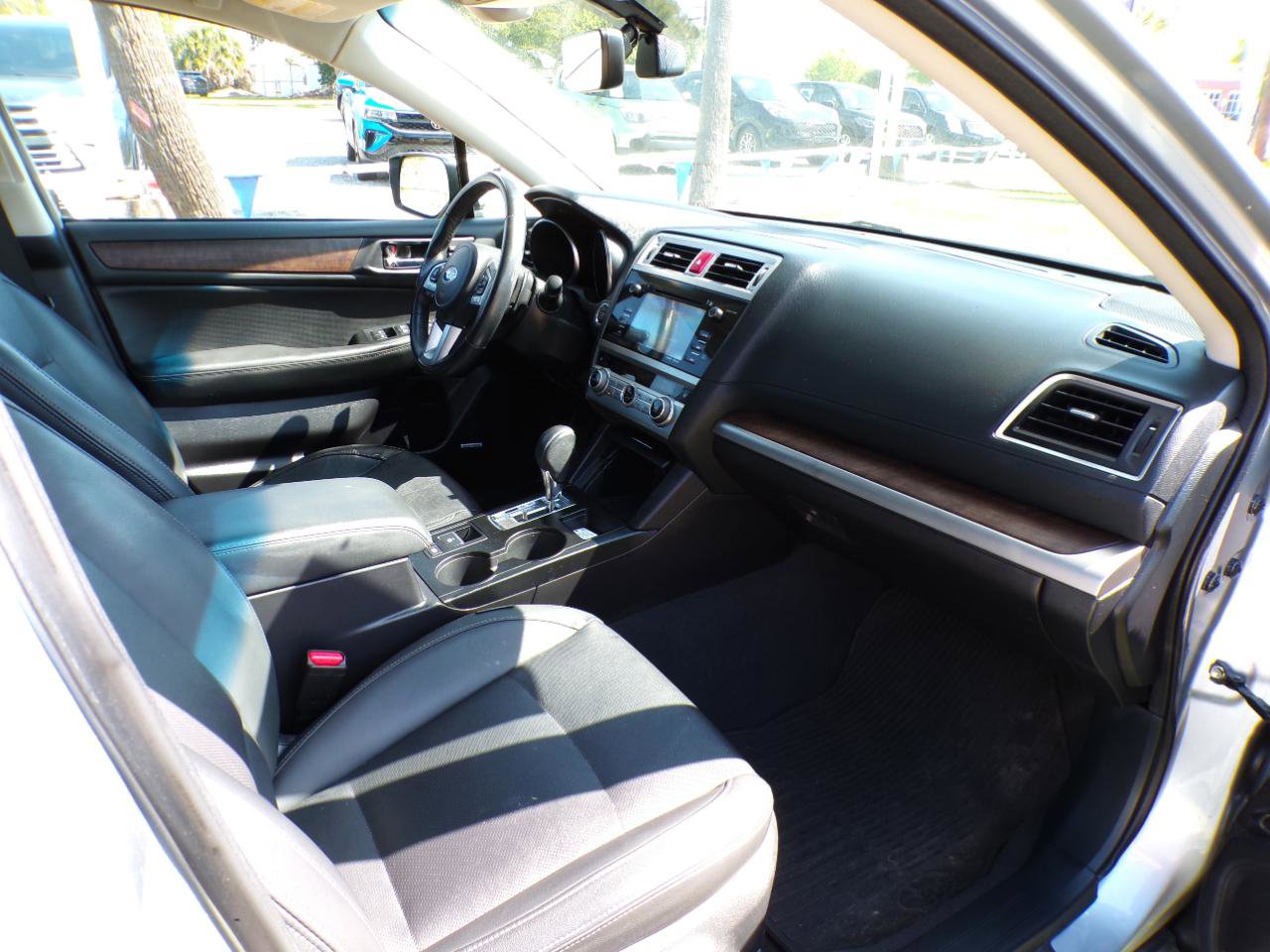 Used 2017 Subaru Outback 2.5i Limited image 22
