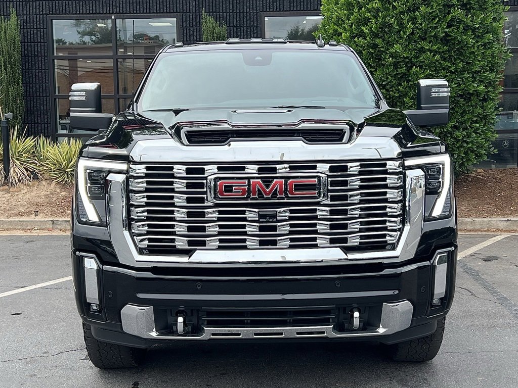 Used 2024 GMC Sierra 3500 Denali w/ Denali Reserve Package image 3