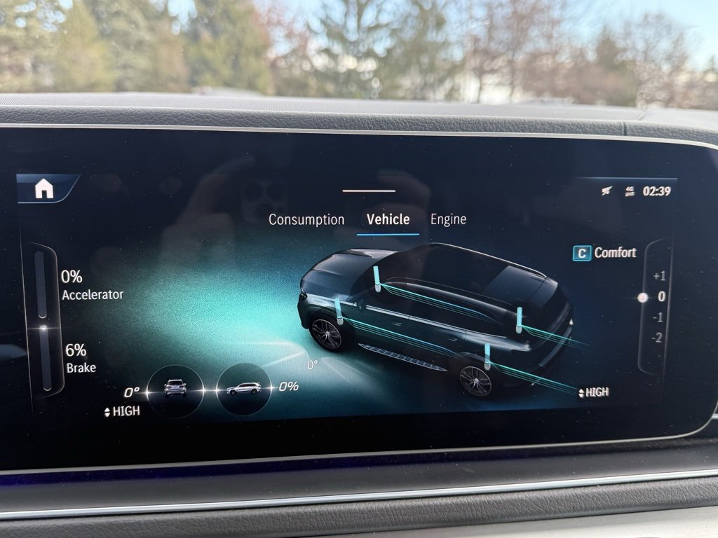 Used 2025 Mercedes-Benz GLS 450 4MATIC image 9