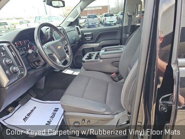 Used 2018 Chevrolet Silverado 1500 LT w/ All Star Edition image 39