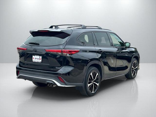Certified 2021 Toyota Highlander XSE image 5