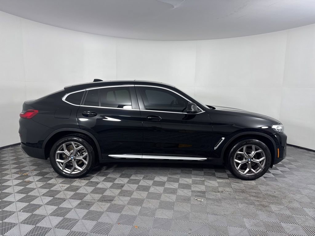 Used 2022 BMW X4 xDrive30i w/ Parking Assistance Package image 4