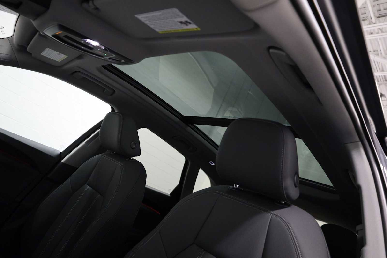 Certified 2025 Audi Q5 Premium Plus w/ Premium Plus AWD/4WD image 19