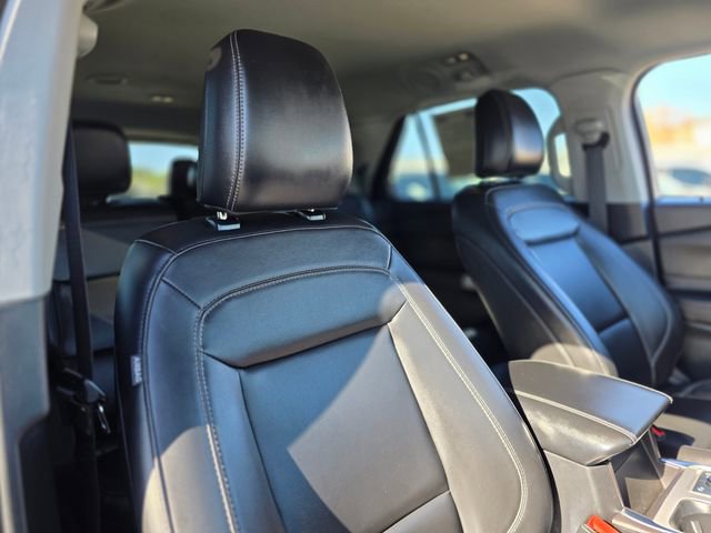 Used 2024 Ford Explorer XLT w/ Equipment Group 202A image 11