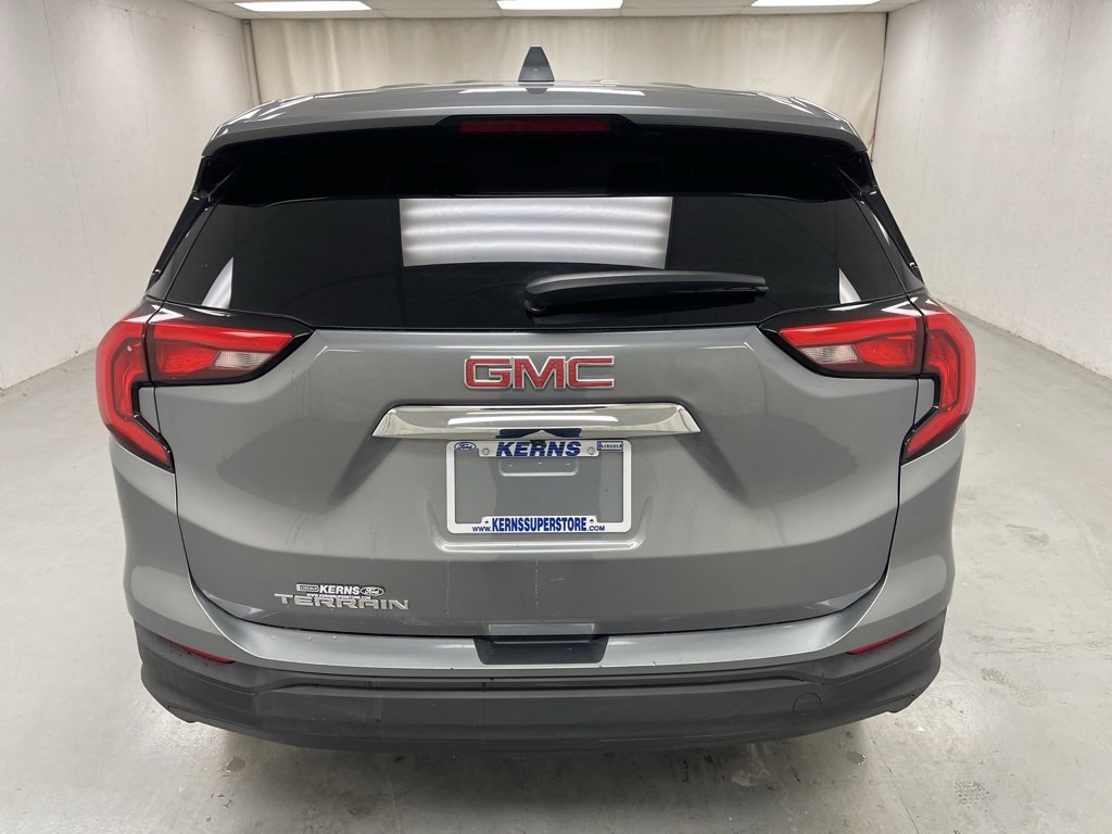 Used 2020 GMC Terrain SLE image 4