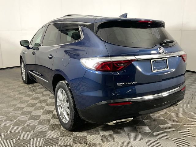 Used 2024 Buick Enclave Essence w/ Experience Buick Package image 4