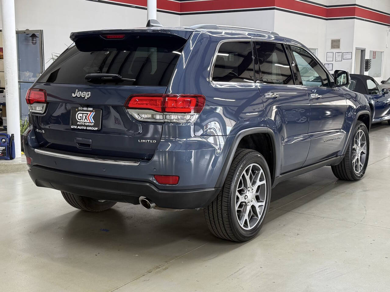Used 2020 Jeep Grand Cherokee Limited w/ Luxury Group II AWD/4WD image 5
