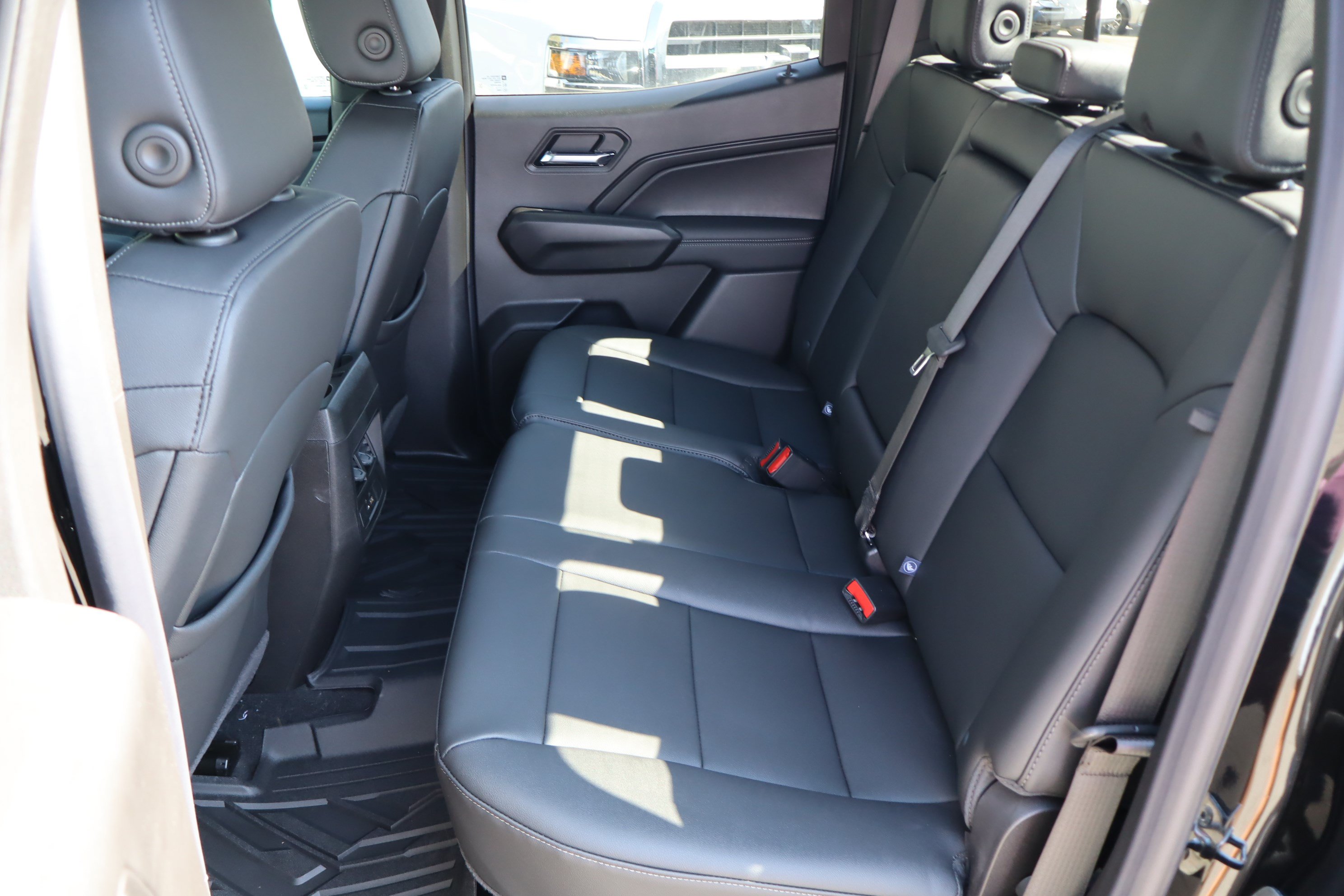 New 2026 Chevrolet Colorado LT w/ LT Convenience Package RWD image 19