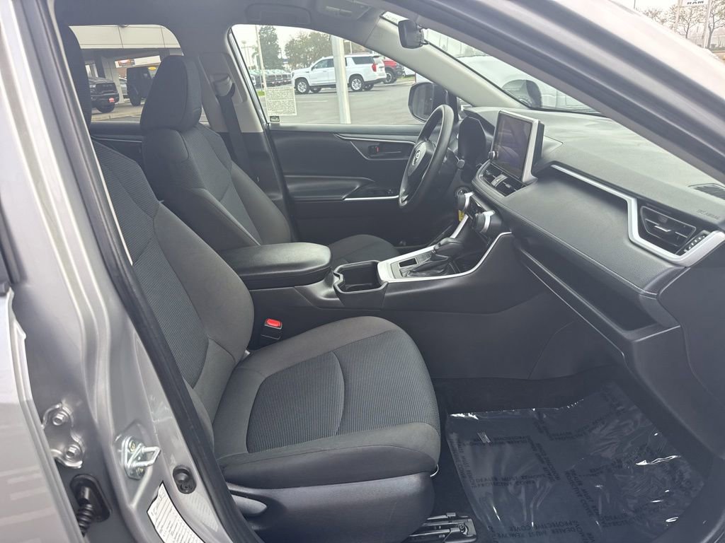 Used 2024 Toyota RAV4 LE image 12