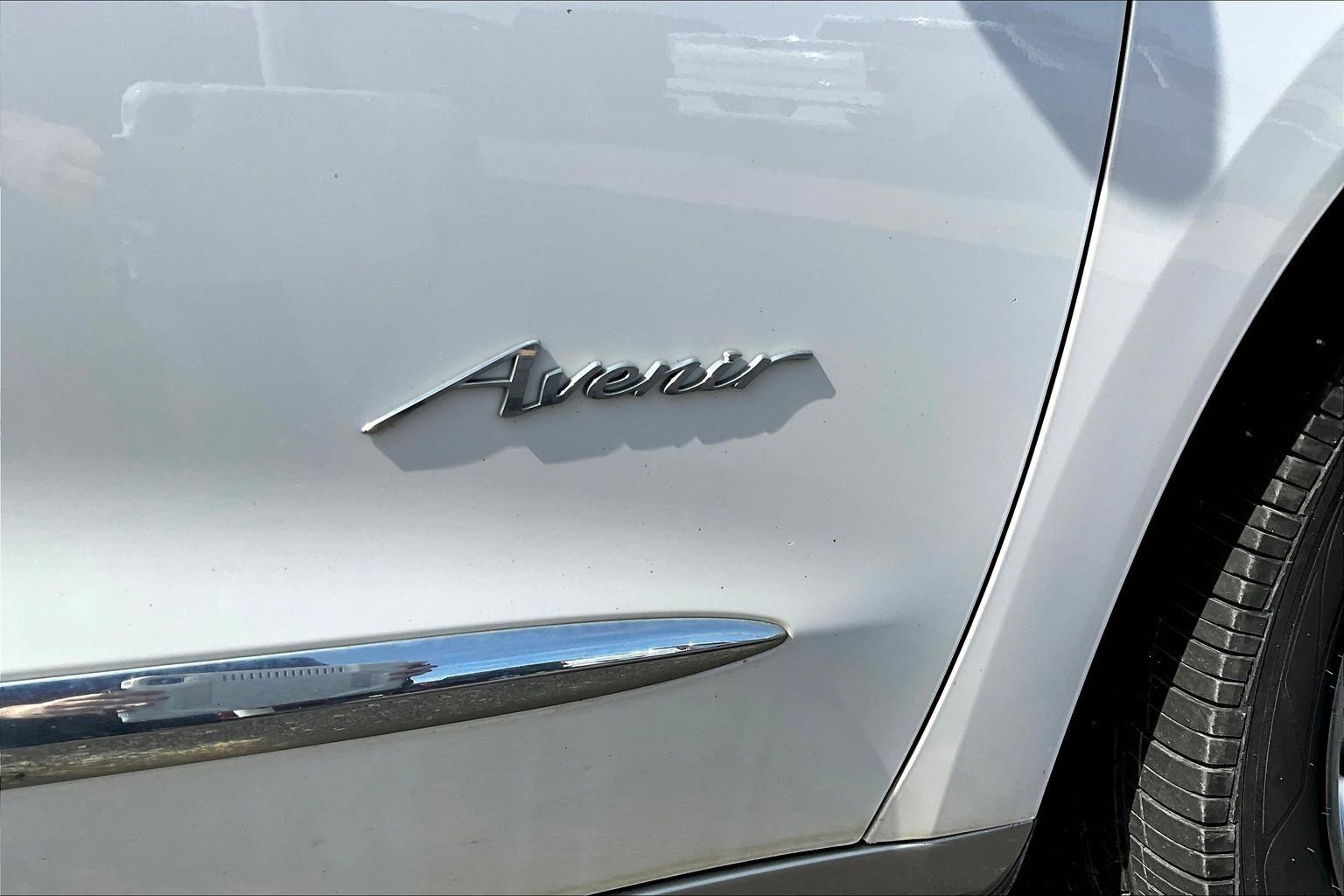 Used 2018 Buick Enclave Avenir w/ Avenir Technology Package image 34