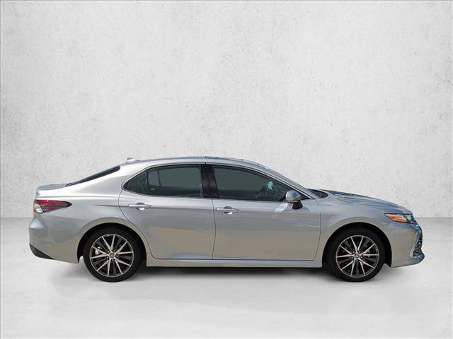 Used 2024 Toyota Camry XLE w/ Navigation Package FWD image 4