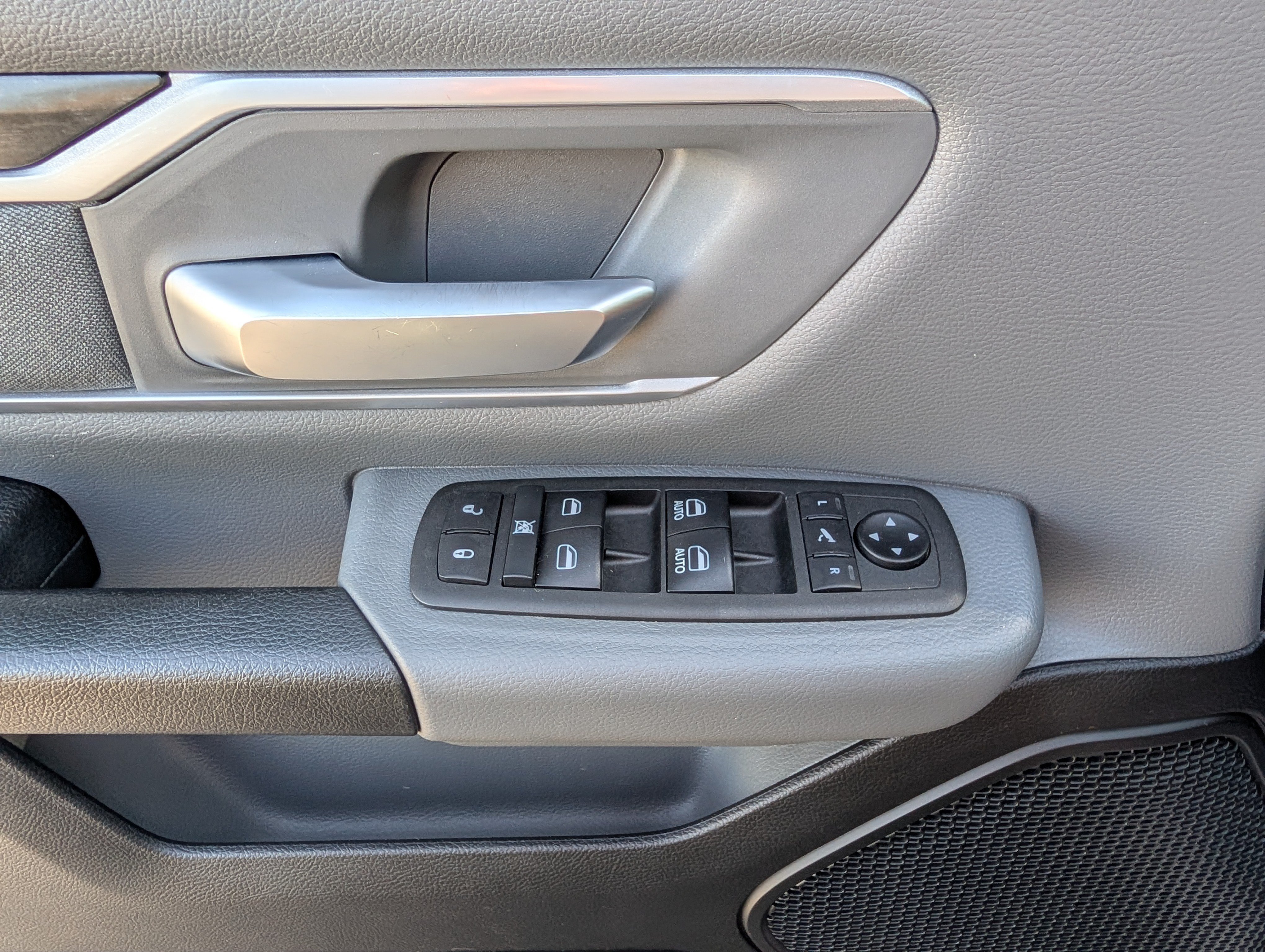 Used 2021 RAM 1500 Big Horn AWD/4WD image 19