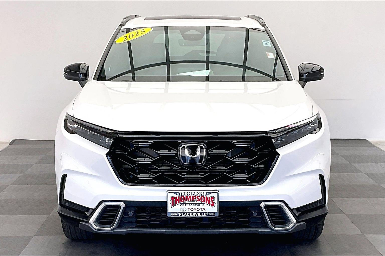 Used 2025 Honda CR-V Sport Touring image 2