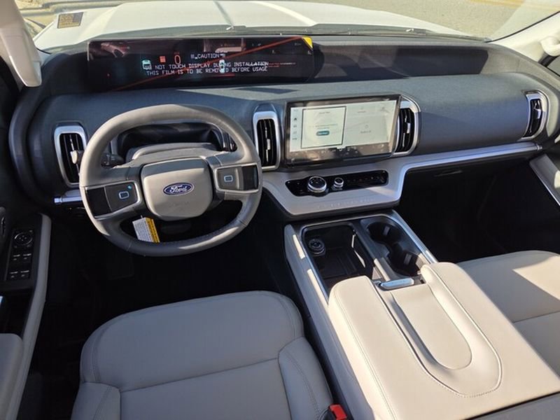 New 2026 Ford Expedition Active image 10