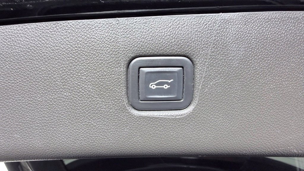 Used 2022 Chevrolet Blazer LT w/ Redline Edition AWD/4WD image 14