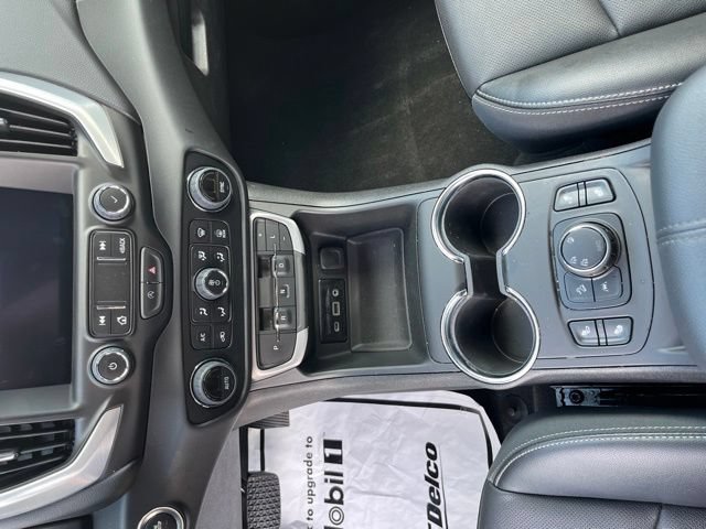 Used 2023 GMC Terrain SLT AWD/4WD image 12
