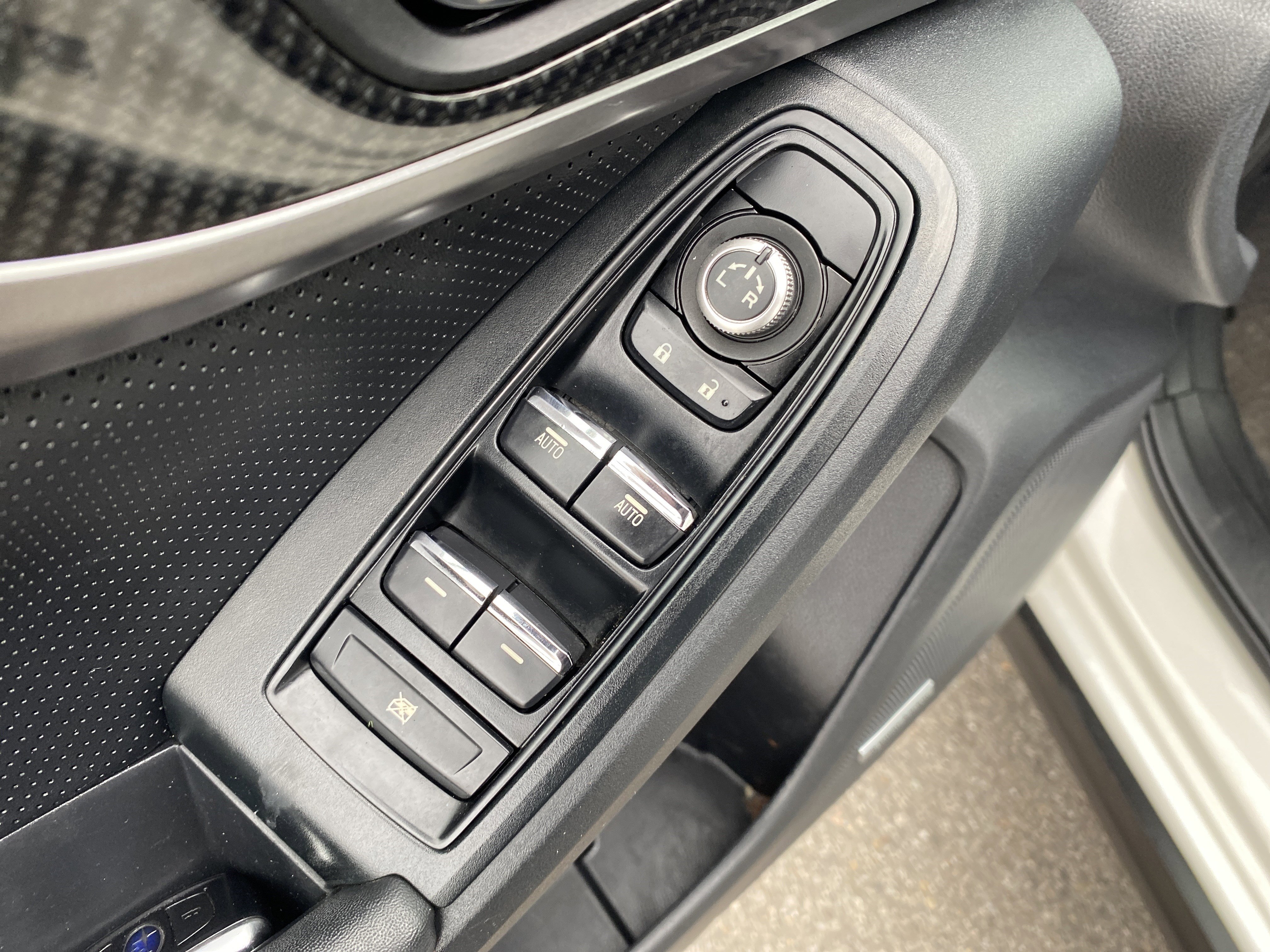 Used 2019 Subaru Crosstrek 2.0i Limited w/ Moonroof Package w/Navigation image 18