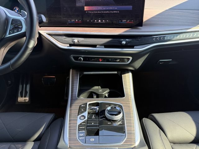 Used 2024 BMW X5 xDrive40i w/ Executive Package AWD/4WD image 11