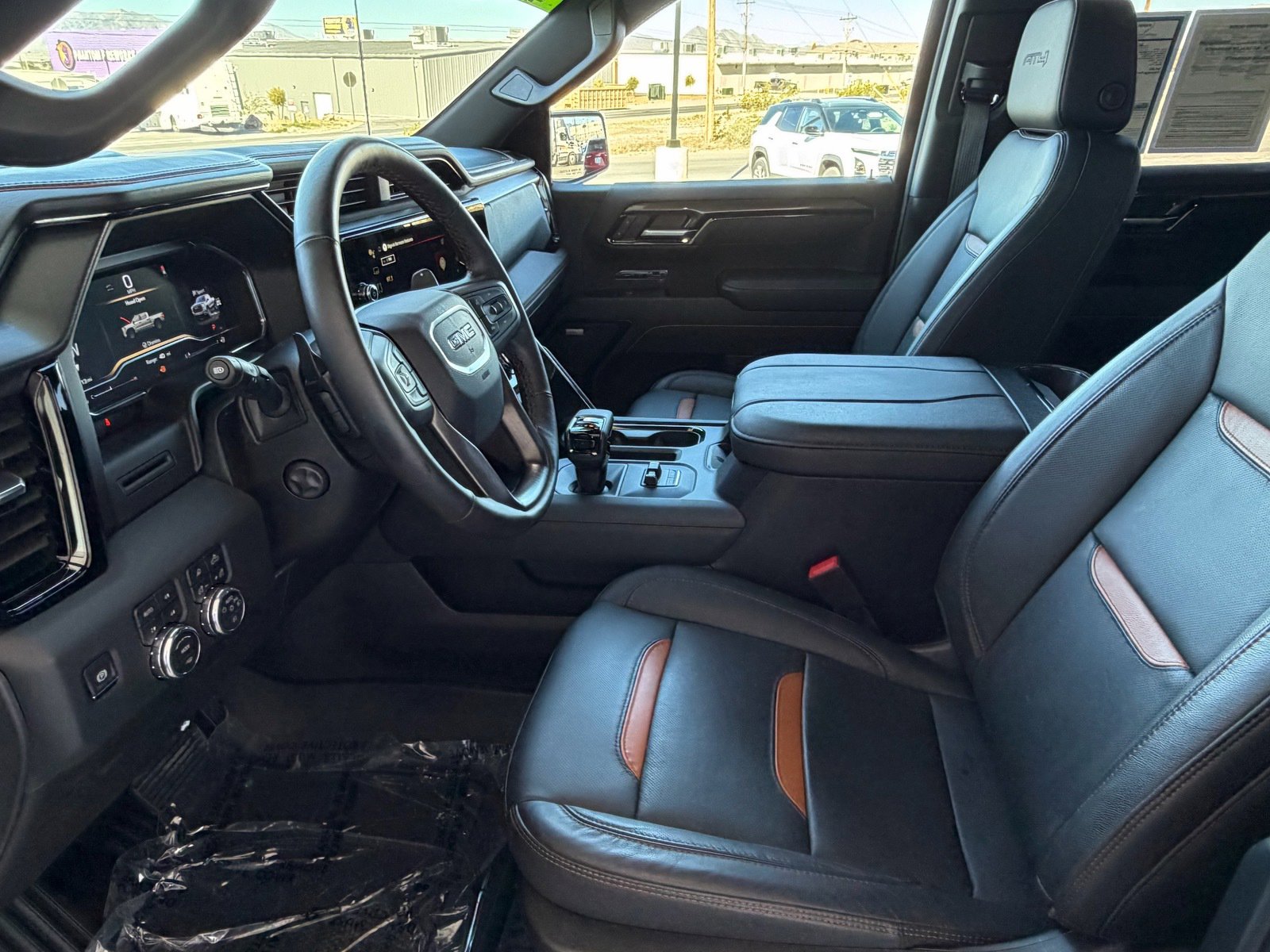 Used 2025 GMC Sierra 1500 AT4 image 17
