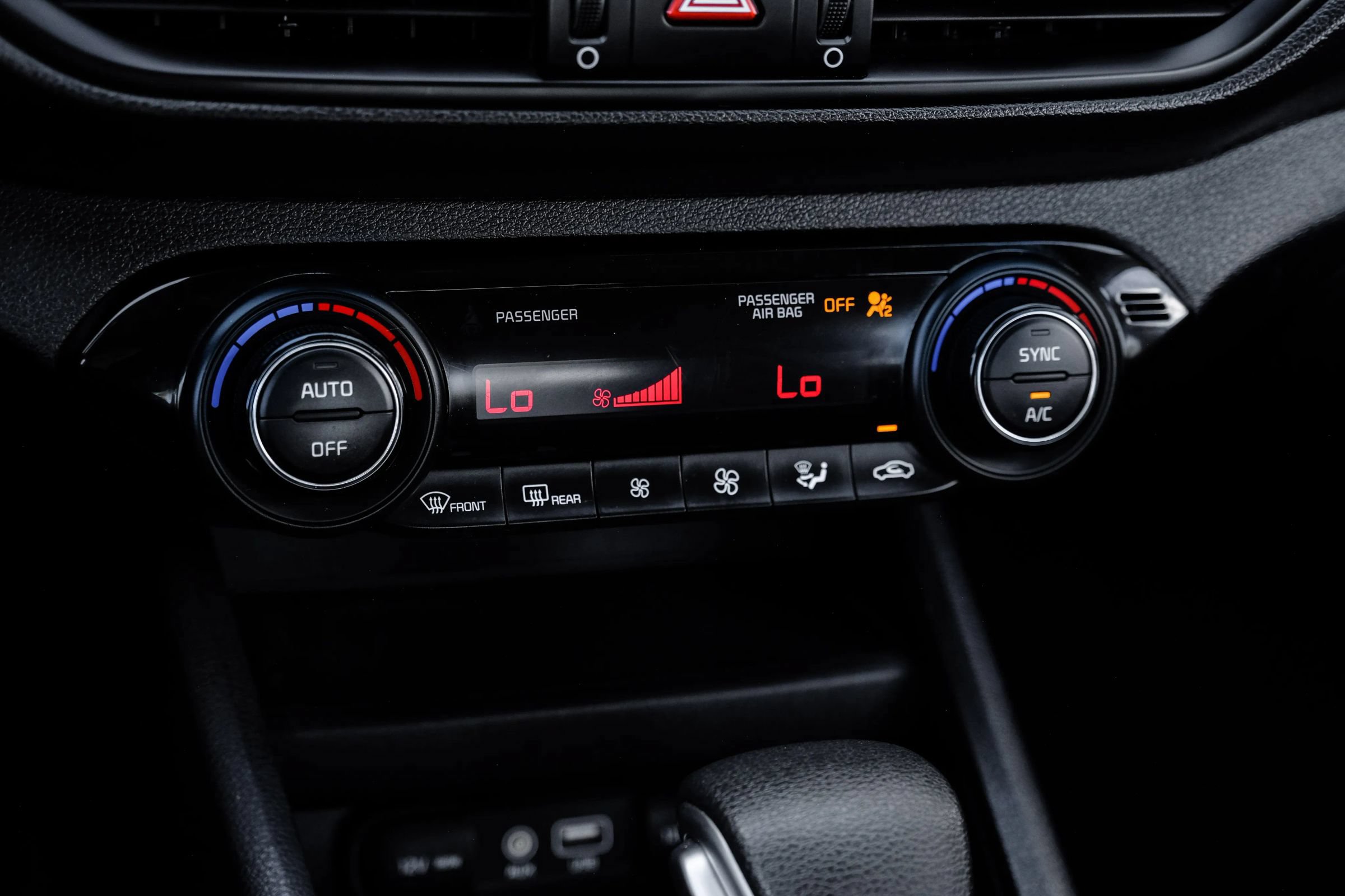 Used 2019 Kia Forte LXS FWD image 28