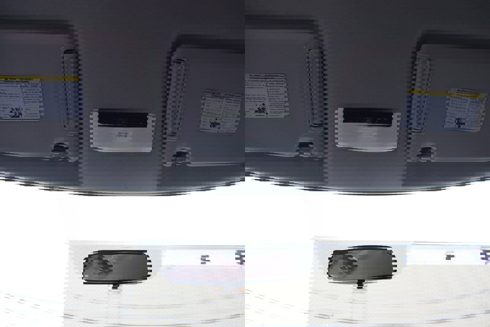 Used 2018 Nissan Kicks SV image 37