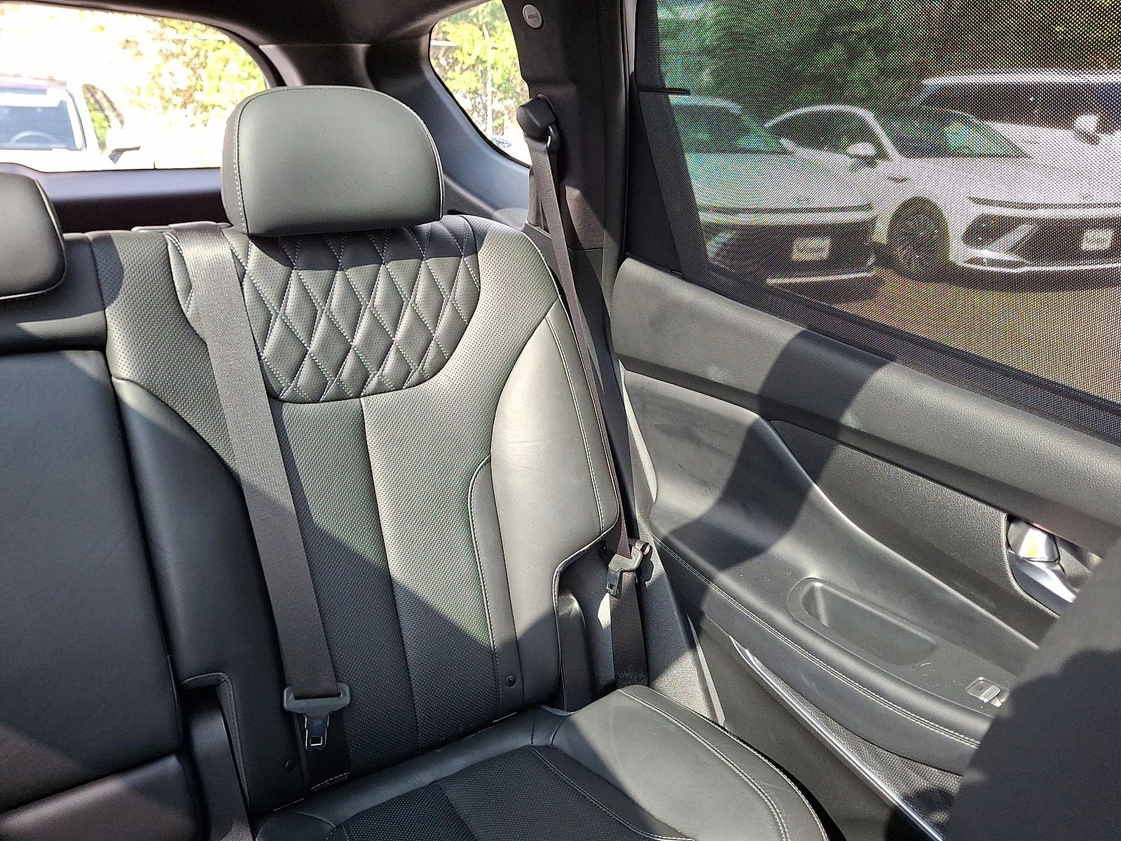 Used 2022 Hyundai Santa Fe Calligraphy image 14