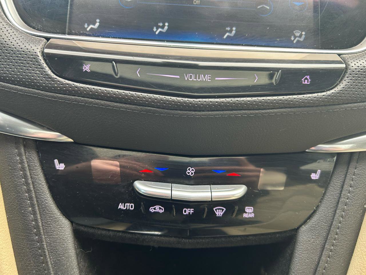 Used 2017 Cadillac XT5 Luxury w/ LPO, Wheel Lock Package image 29