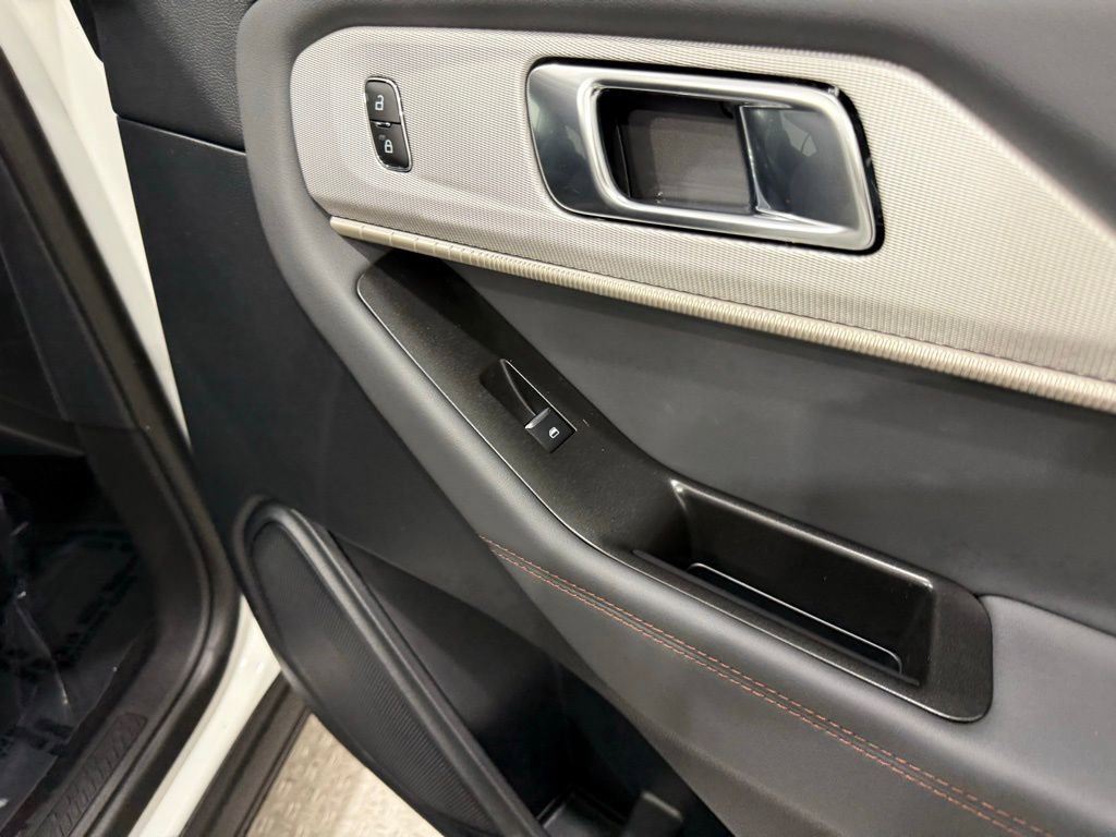New 2026 Ford Explorer Active image 23