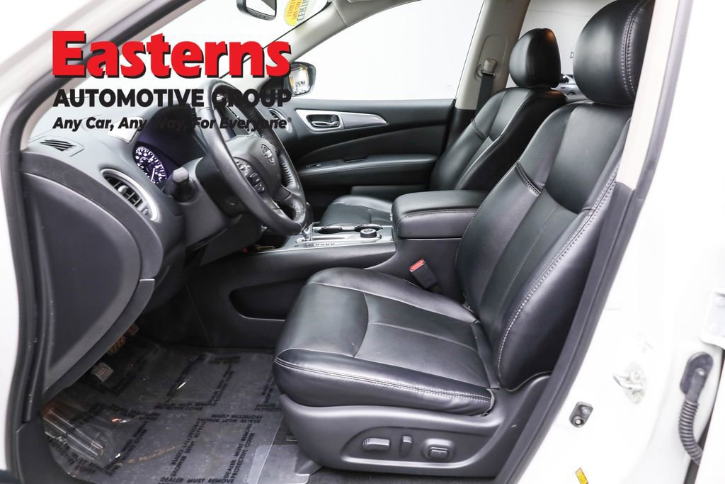 Used 2020 Nissan Pathfinder SL AWD/4WD image 14