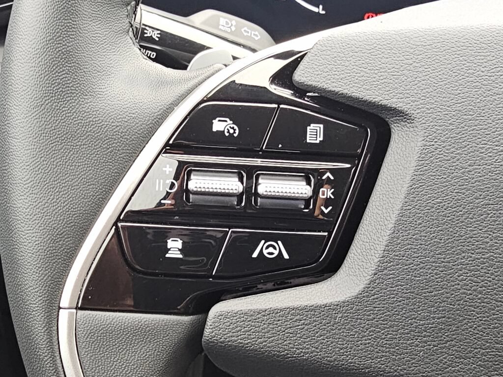 Certified 2023 Kia Niro Wind w/ Wind Preserve Package FWD image 21