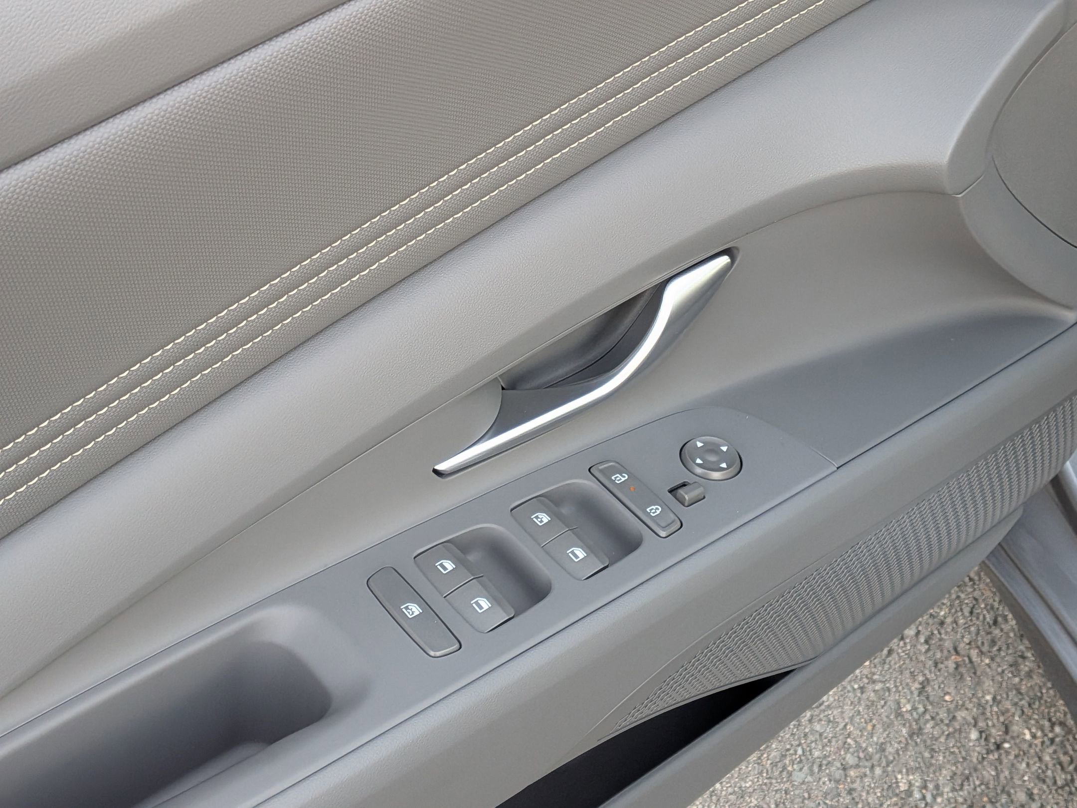 New 2026 Hyundai Elantra Sport FWD image 16