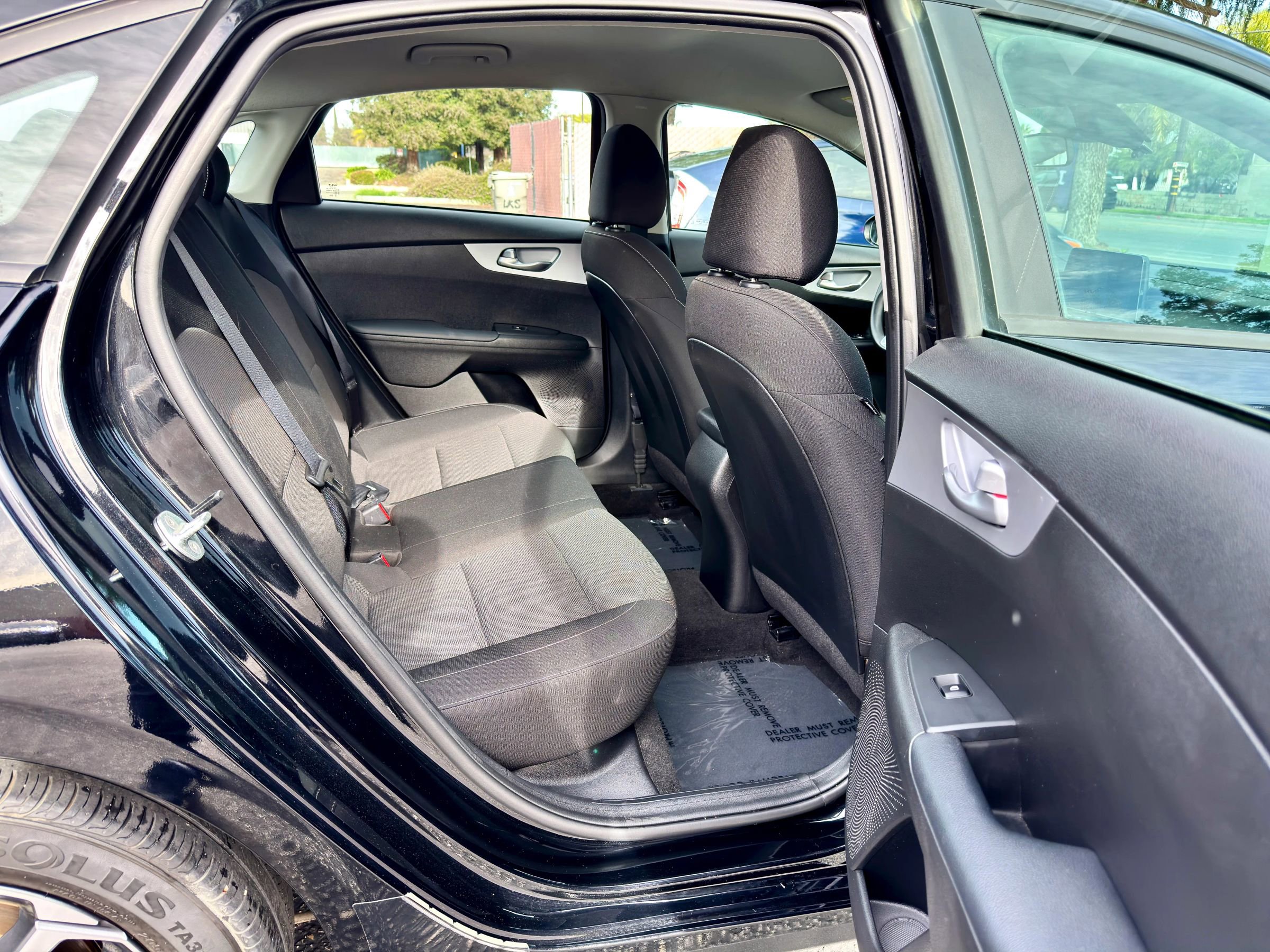 Used 2023 Kia Forte LXS image 11