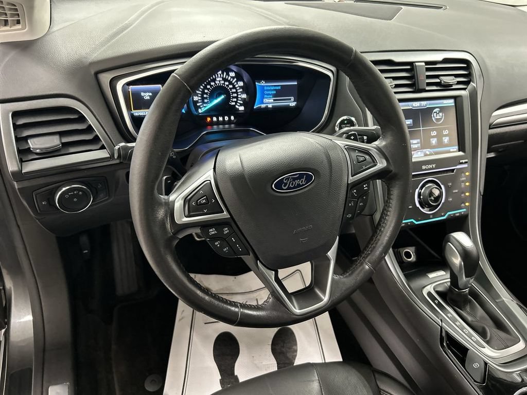 Used 2015 Ford Fusion Titanium AWD/4WD image 4