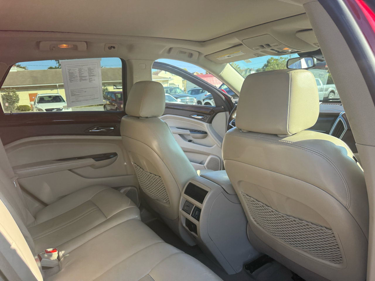 Used 2015 Cadillac SRX Luxury w/ Driver Awareness Package image 74