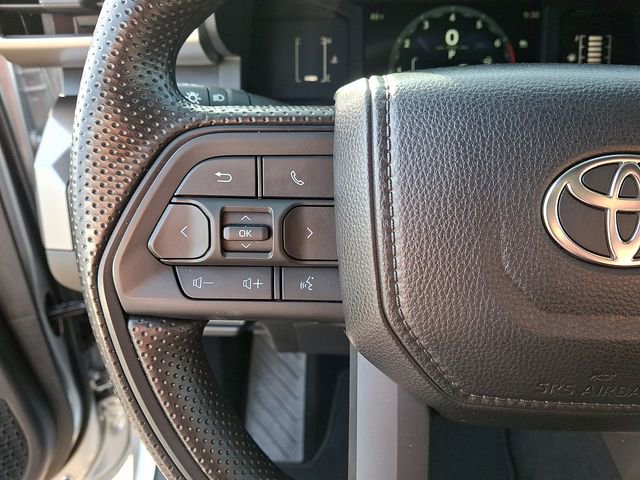 Used 2025 Toyota Tacoma SR5 AWD/4WD image 20