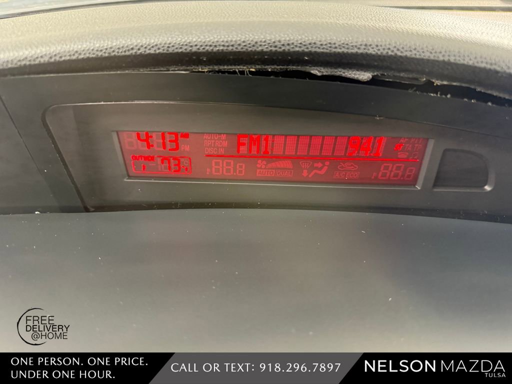 Used 2011 MAZDA MAZDA3 i Touring FWD image 26