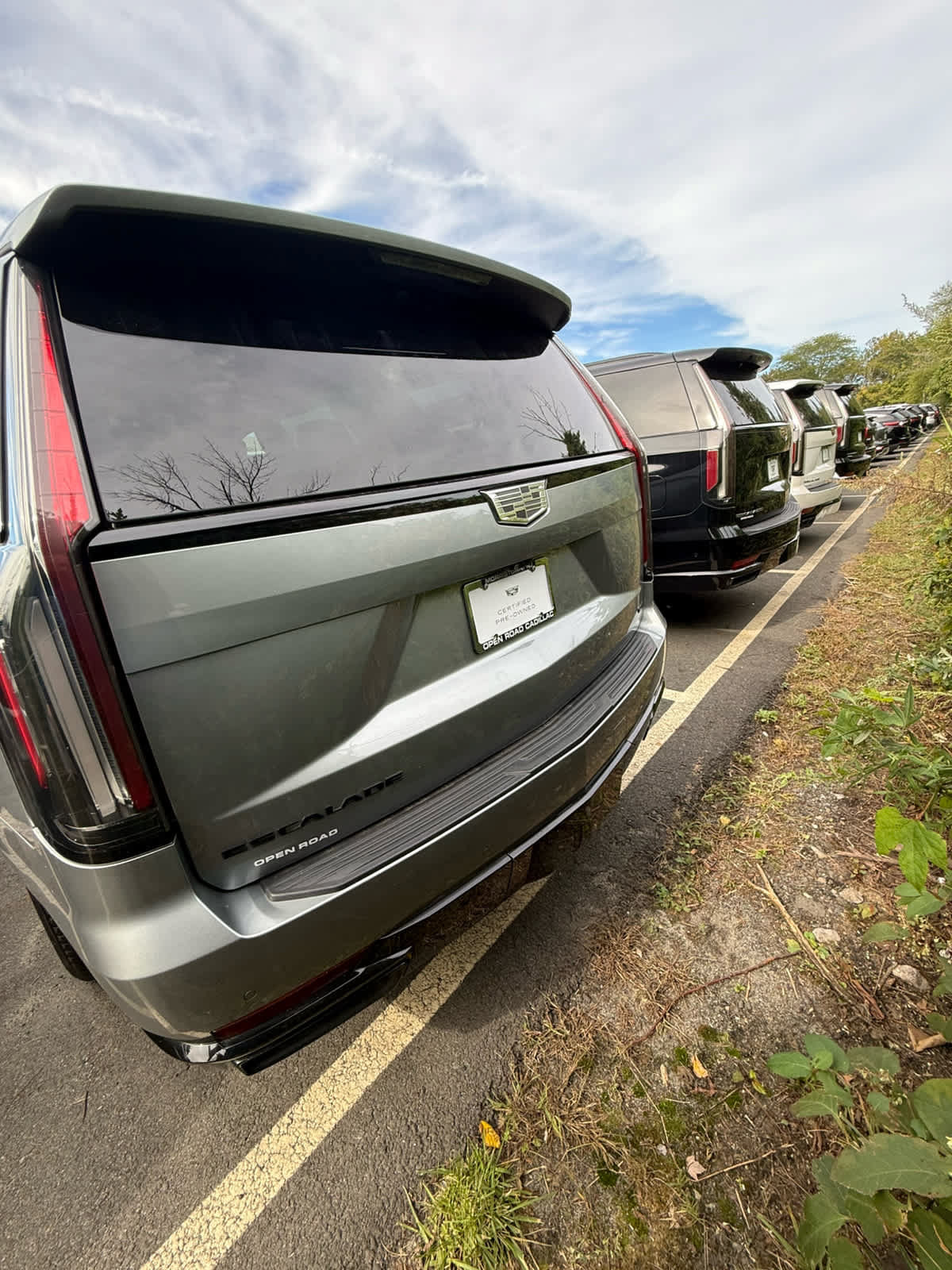 Certified 2024 Cadillac Escalade Sport Platinum w/ LPO, ONYX Package AWD/4WD image 30