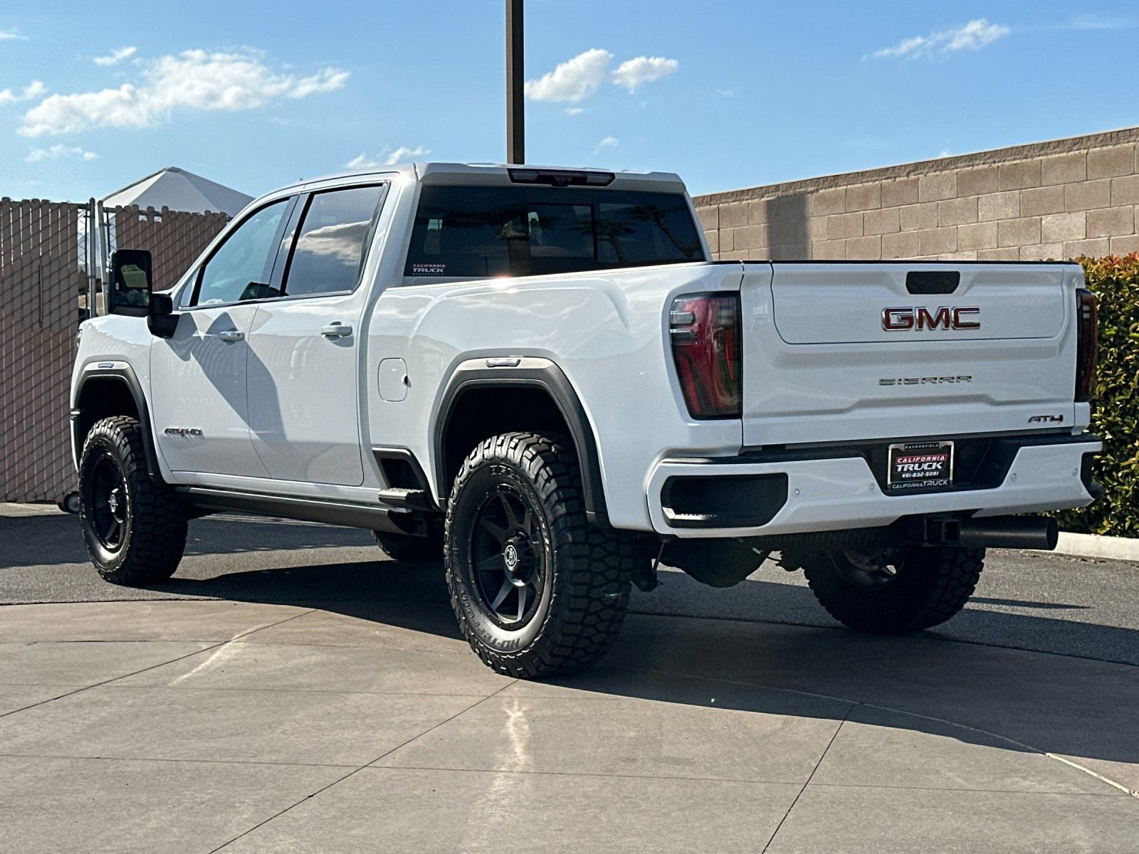 New 2026 GMC Sierra 2500 AT4 w/ AT4 Premium Plus Package image 6