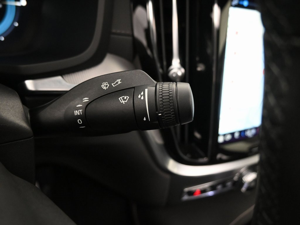 Used 2024 Volvo S60 T8 Ultimate w/ Climate Package image 21