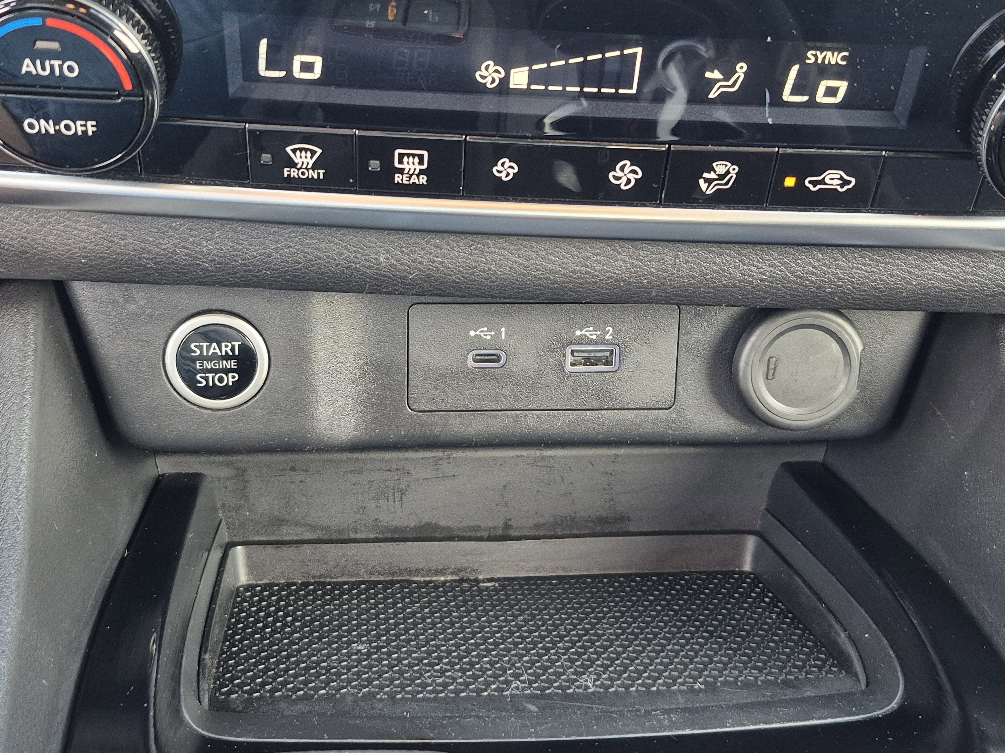 Certified 2023 Nissan Rogue SV FWD image 27
