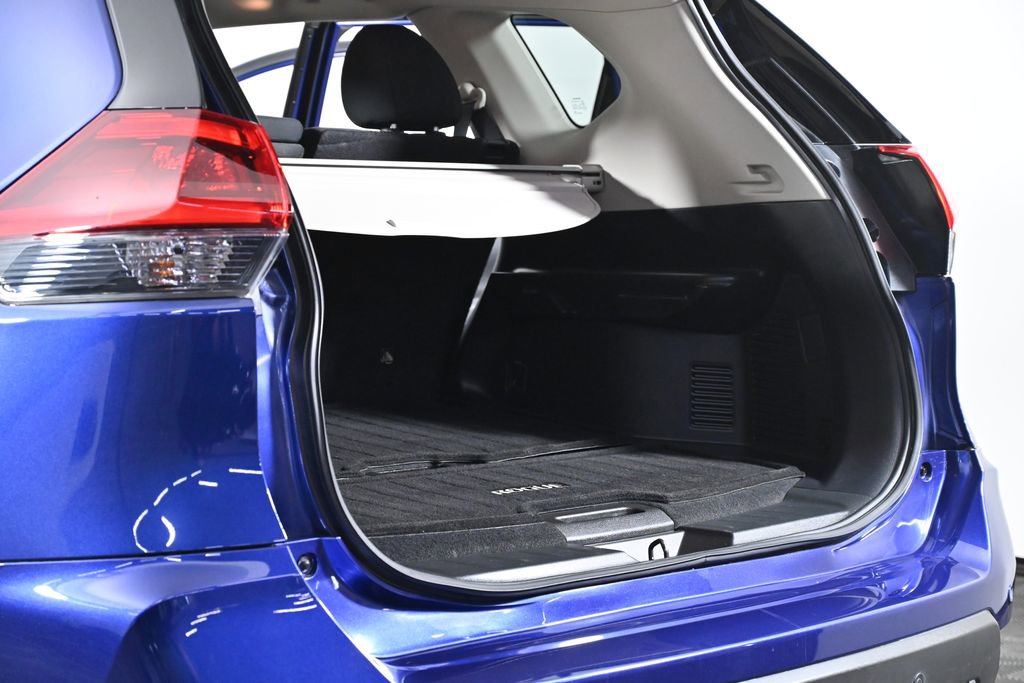 Used 2019 Nissan Rogue SV w/ Sun & Sound Touring Package image 33
