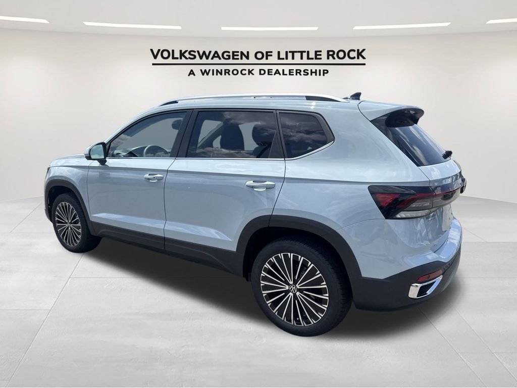 New 2025 Volkswagen Taos SE image 7