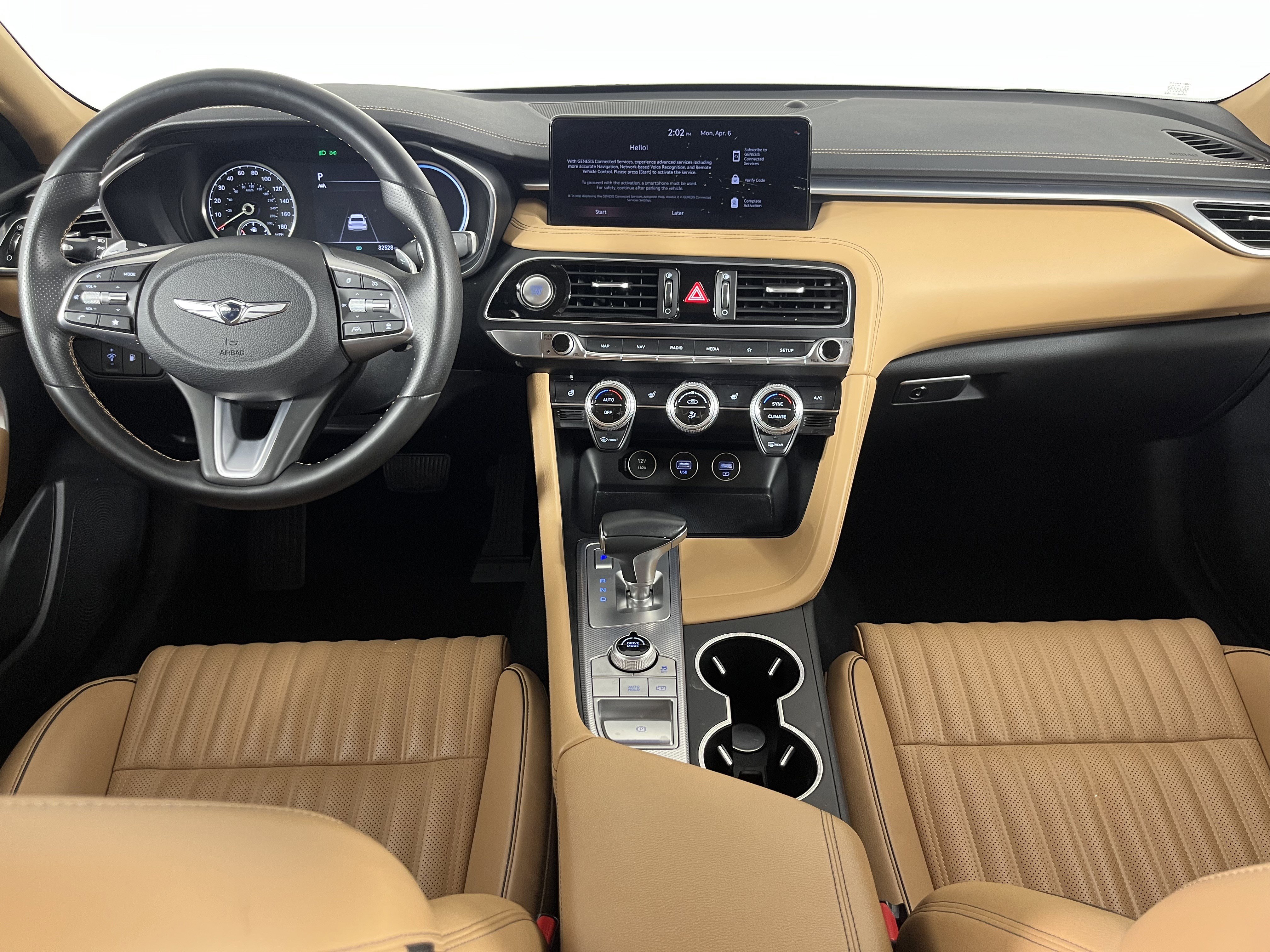 Used 2022 Genesis G70 3.3T image 10