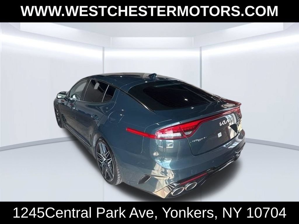Used 2022 Kia Stinger GT2 AWD/4WD image 5