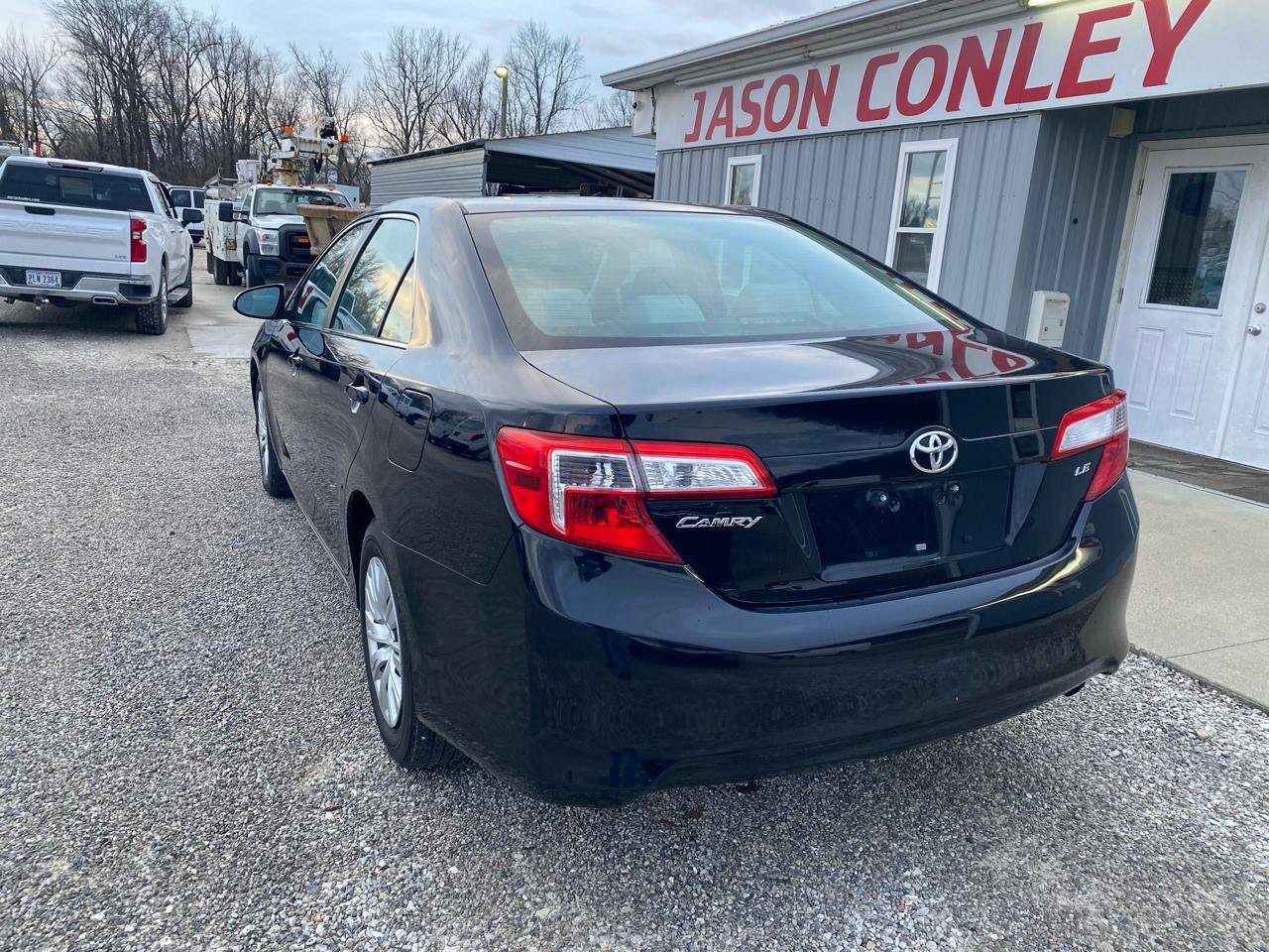 Used 2013 Toyota Camry LE FWD image 5