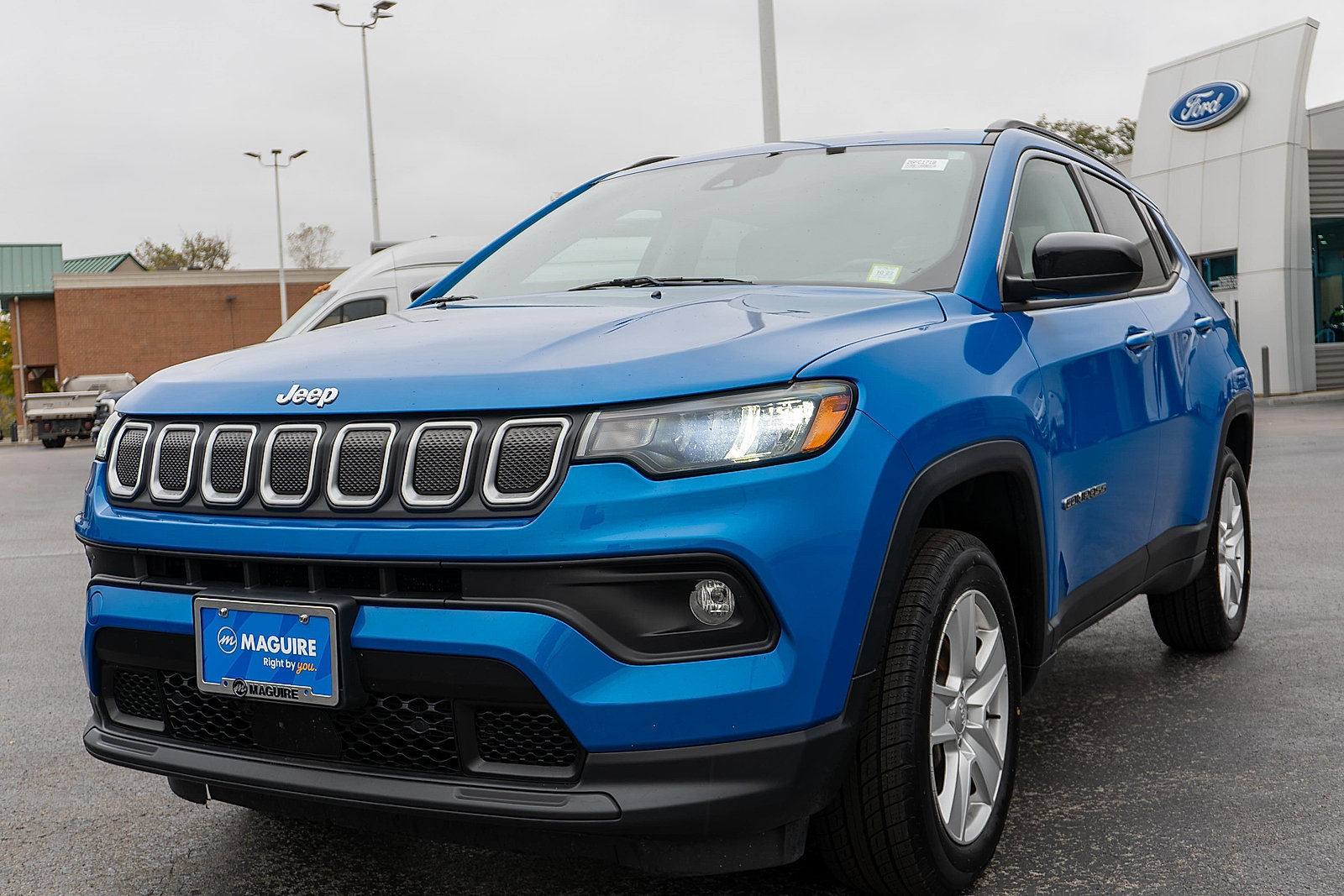 Used 2022 Jeep Compass Latitude AWD/4WD image 2