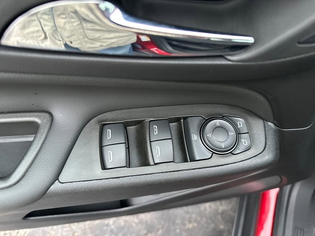 Certified 2024 Chevrolet Equinox LT w/ LPO, Floor Liner Package image 14