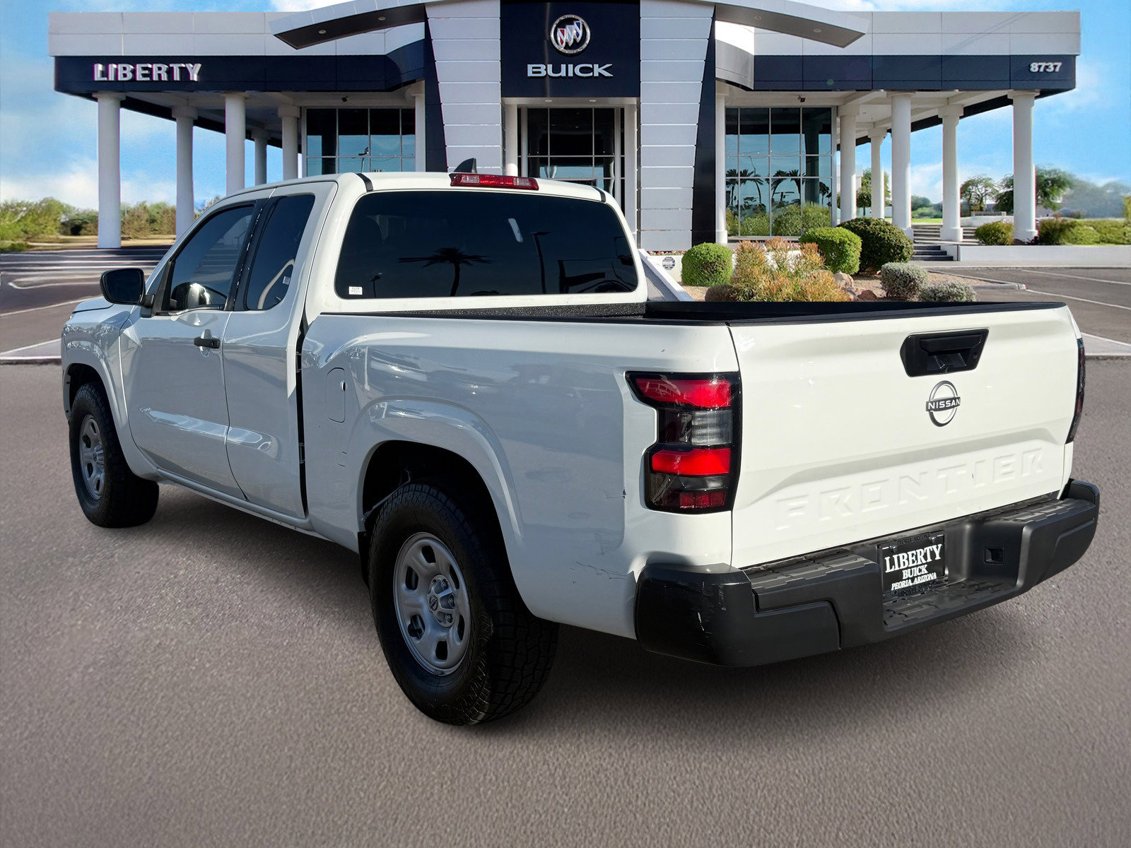 Used 2022 Nissan Frontier S image 6