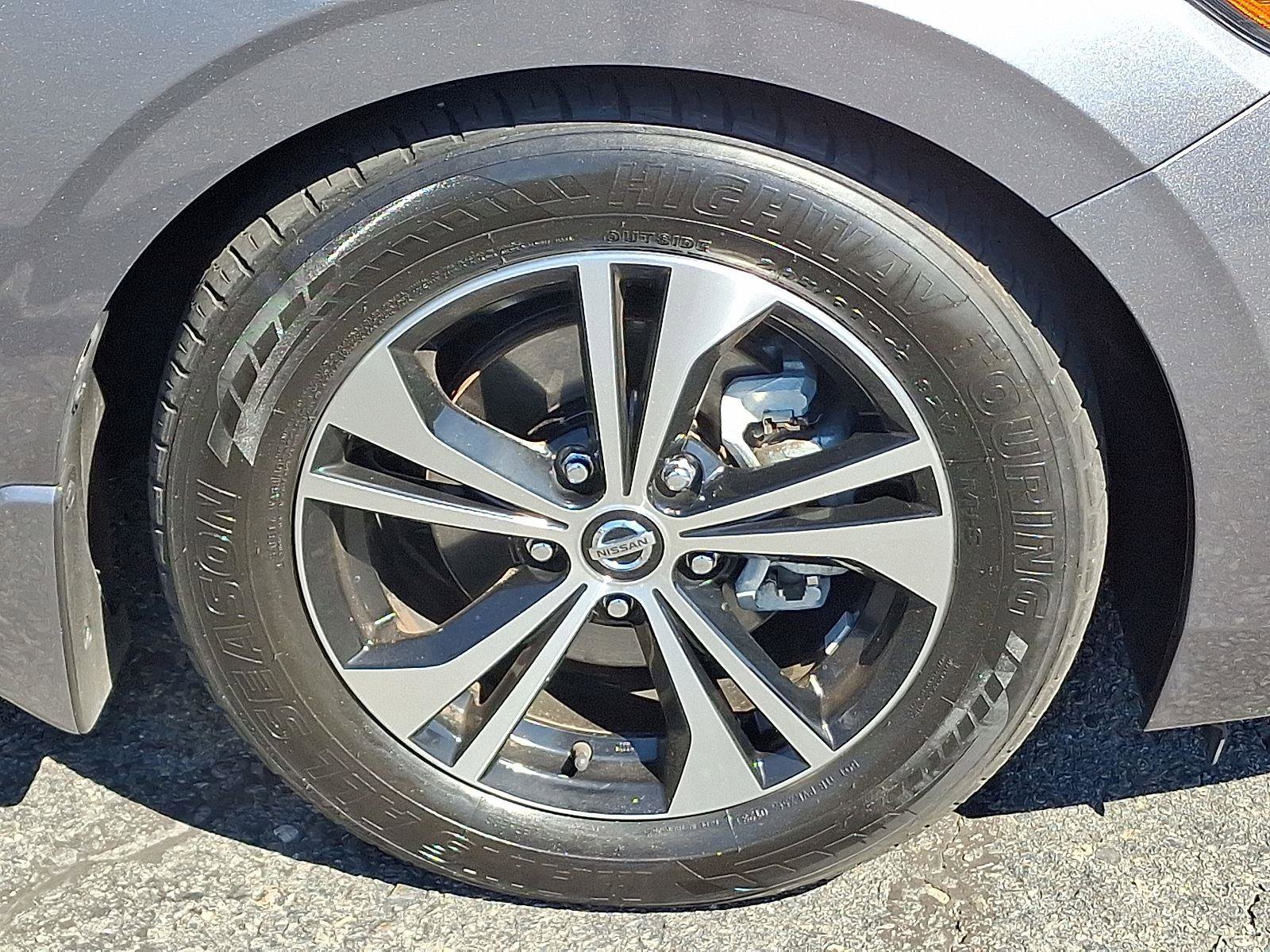 Used 2020 Nissan Sentra SV w/ Electronics Package image 9