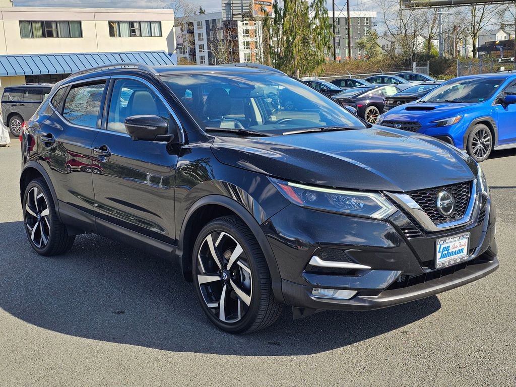 Certified 2022 Nissan Rogue Sport SL w/ Premium Package image 3